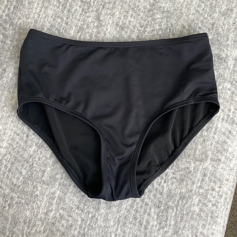 TYR swim bottom